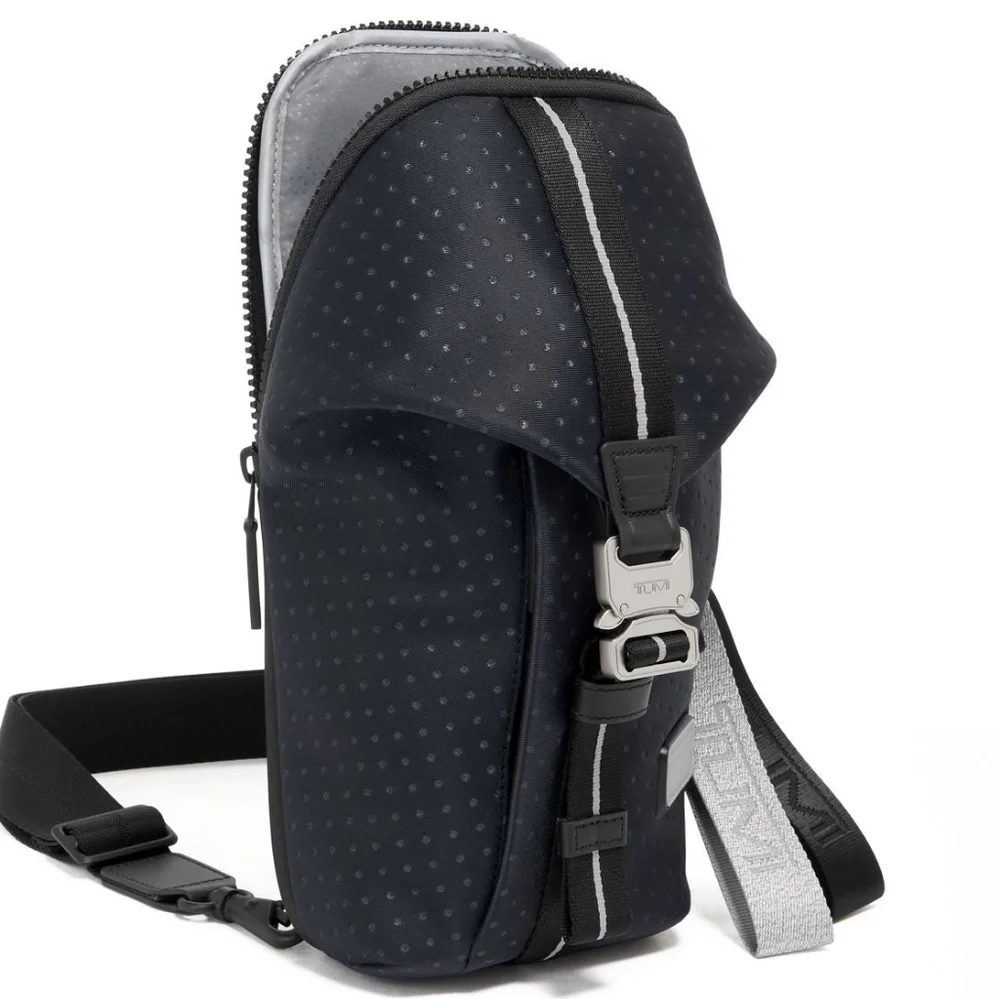 NWT Tumi Tahoe Bozman Sling Bag in Ink
